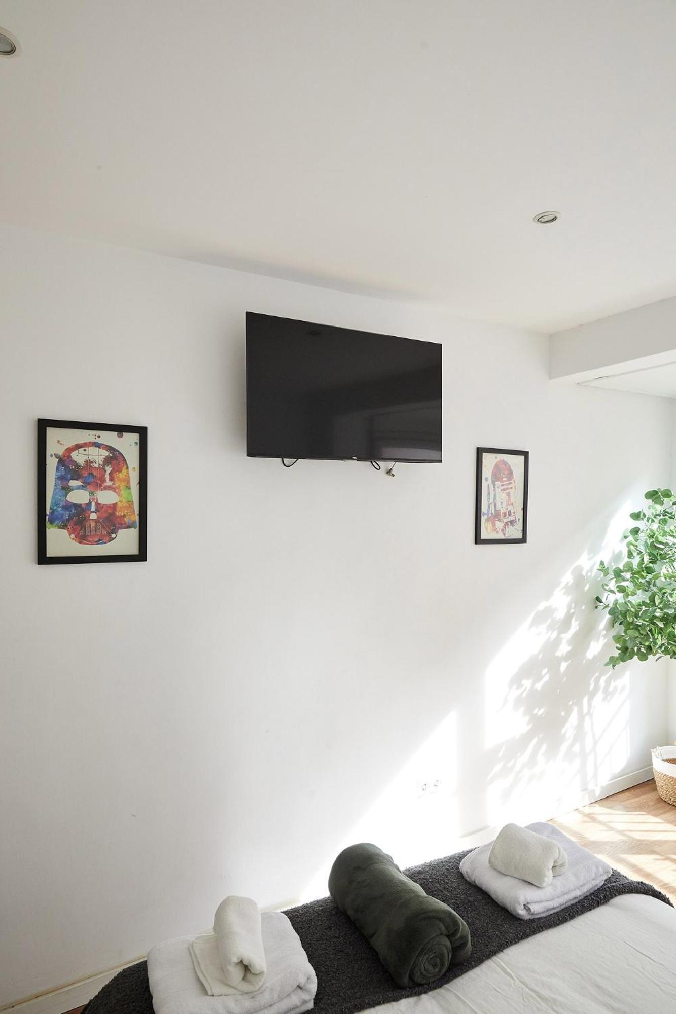 Low Cost Apartments Center Elche Exterior photo