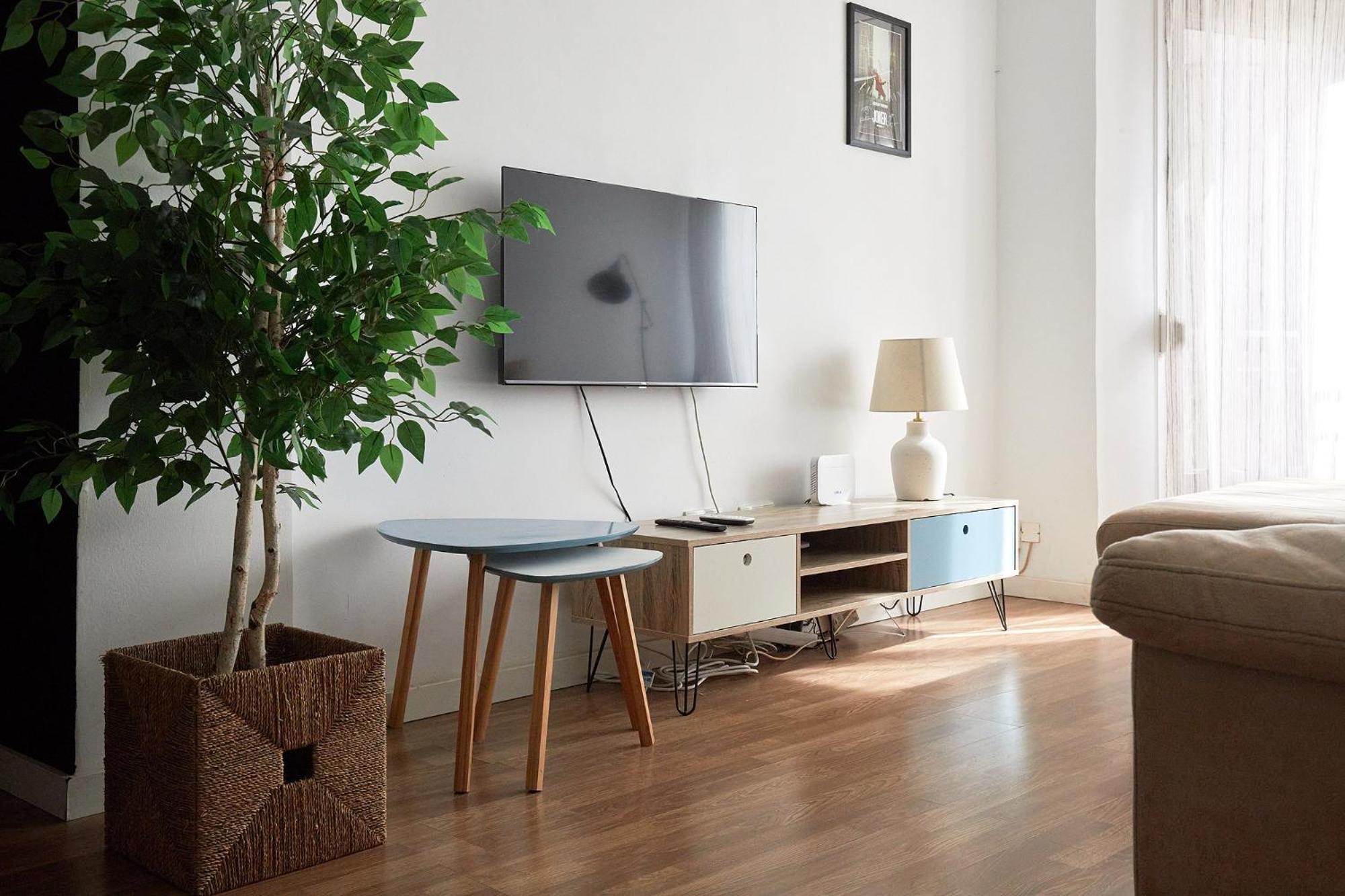Low Cost Apartments Center Elche Exterior photo